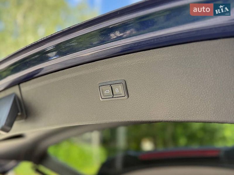 Внедорожник / Кроссовер Audi Q5 2022 в Новояворовске