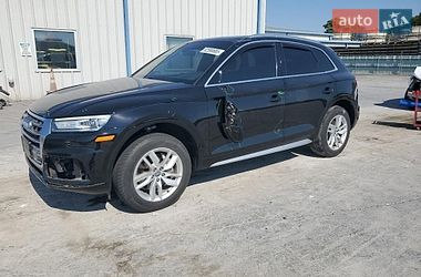 Внедорожник / Кроссовер Audi Q5 2020 в Киеве