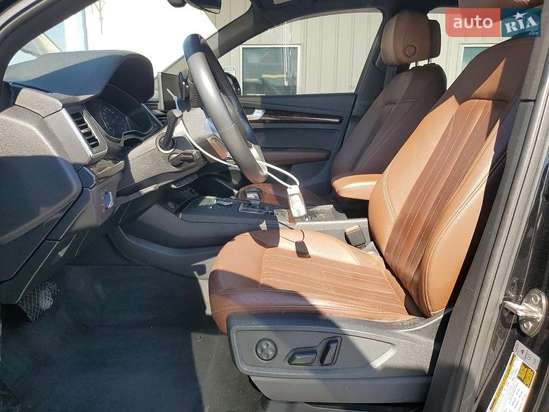 Внедорожник / Кроссовер Audi Q5 2020 в Киеве