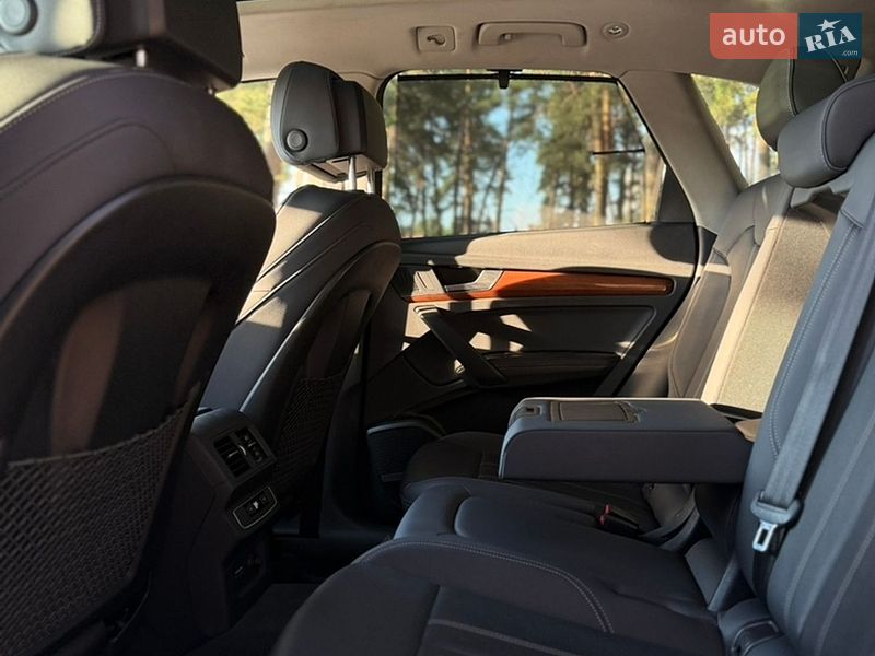 Позашляховик / Кросовер Audi Q5 2020 в Ірпені