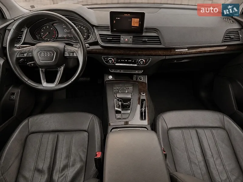 Audi Q5 2019 VIN WA1ANAFY5L2044085 фото оголошення 17 з 72