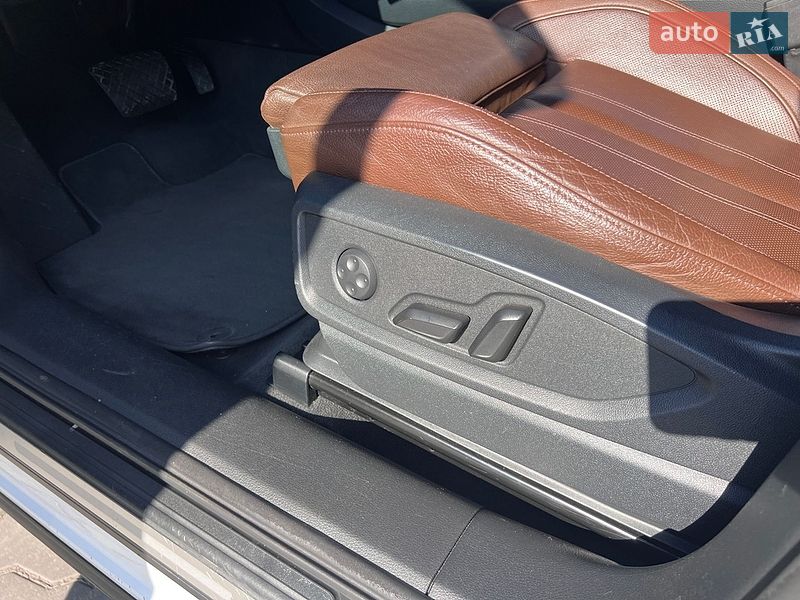 Внедорожник / Кроссовер Audi Q5 2018 в Нововолынске