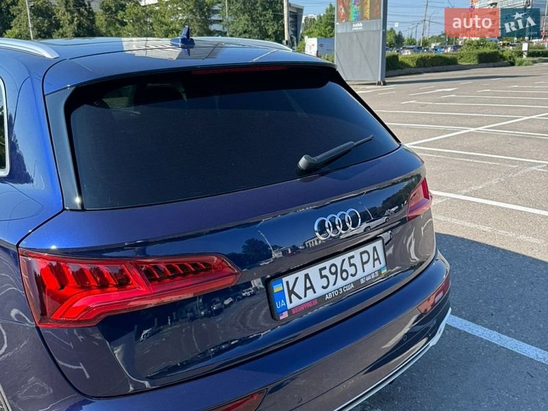 Внедорожник / Кроссовер Audi Q5 2017 в Киеве