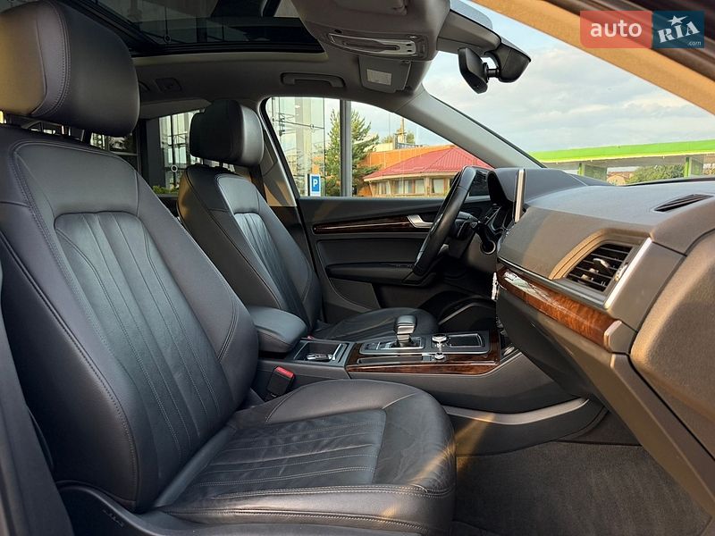 Позашляховик / Кросовер Audi Q5 2018 в Луцьку