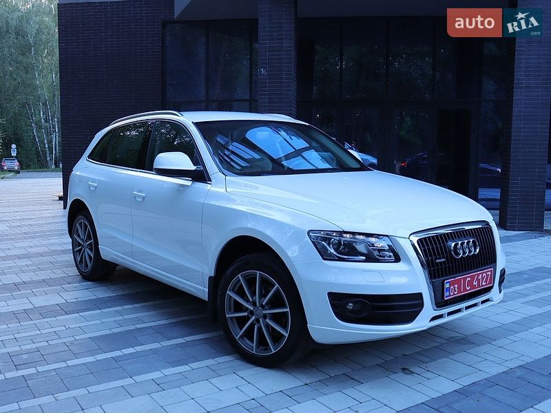 Внедорожник / Кроссовер Audi Q5 2011 в Тернополе