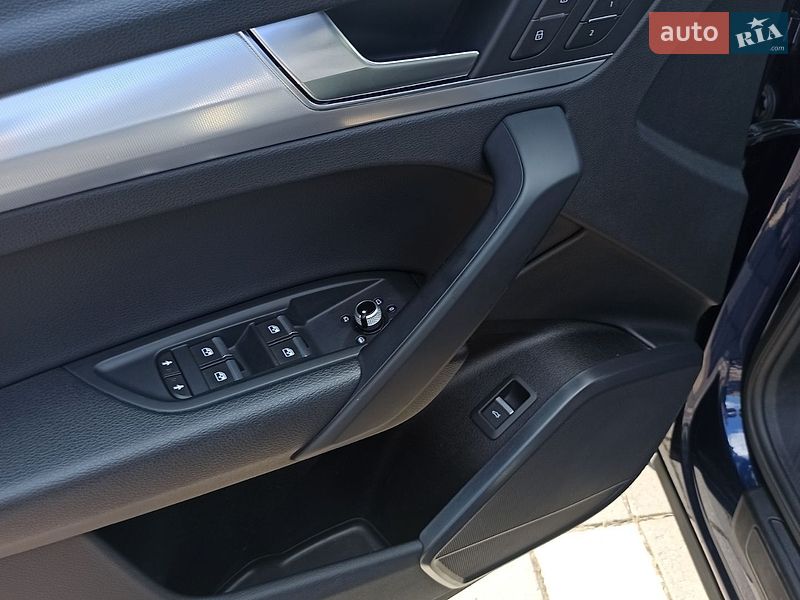 Позашляховик / Кросовер Audi Q5 2020 в Стрию