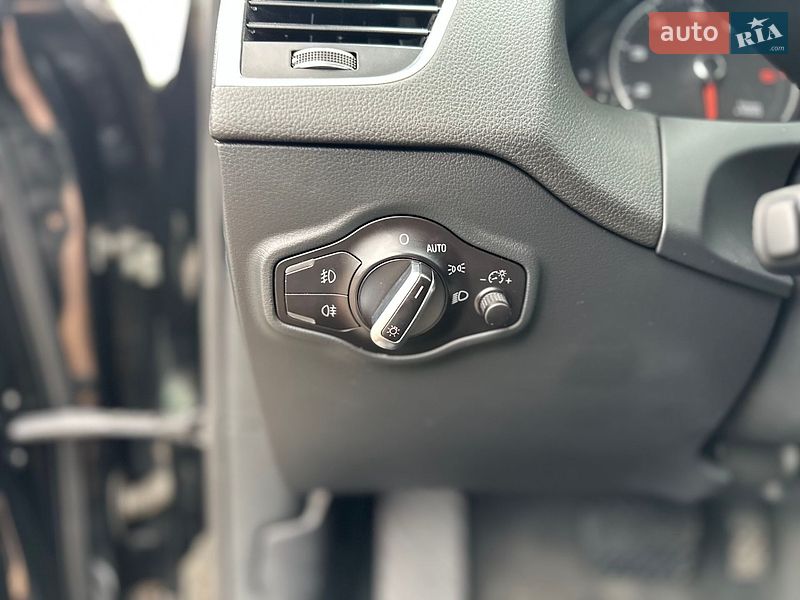 Внедорожник / Кроссовер Audi Q5 2015 в Камне-Каширском