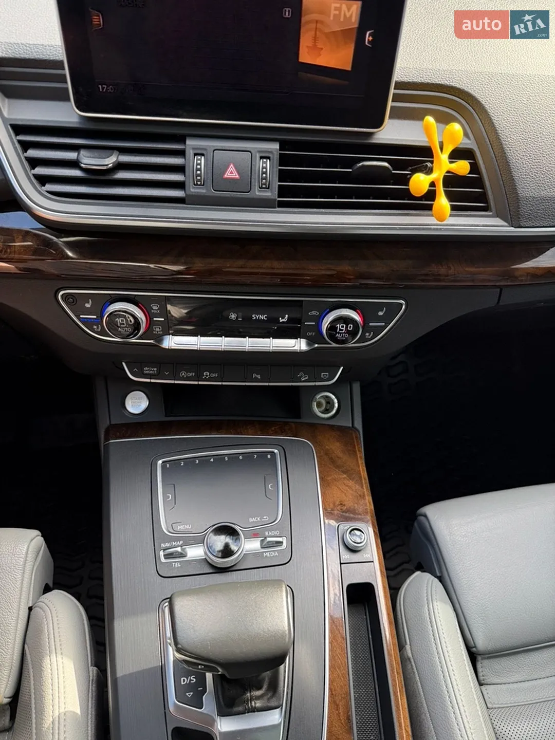 2017 Audi Q5 - мініатюра 22