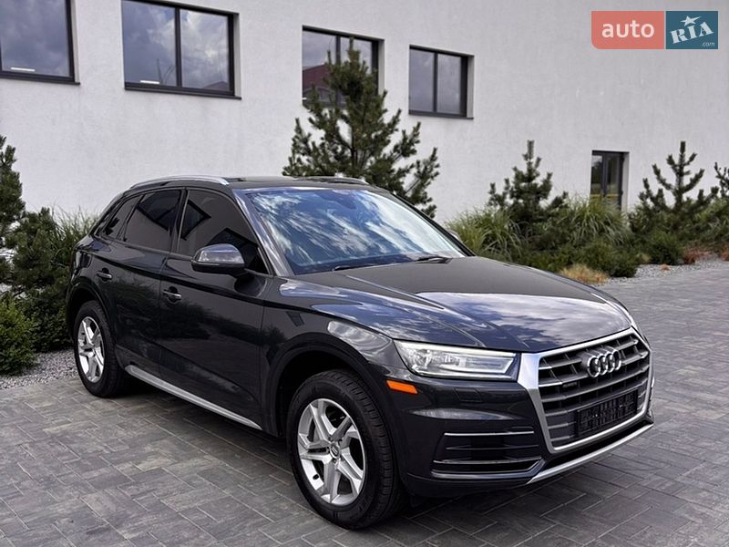 Внедорожник / Кроссовер Audi Q5 2016 в Луцке