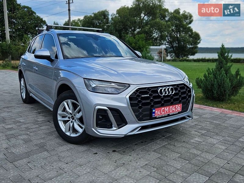 Позашляховик / Кросовер Audi Q5 2022 в Львові