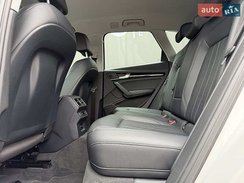 Позашляховик / Кросовер Audi Q5 2018 в Львові