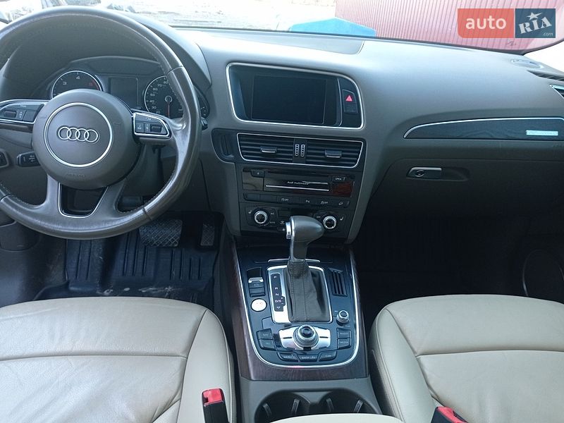 Позашляховик / Кросовер Audi Q5 2014 в Чернігові