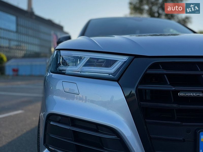 Внедорожник / Кроссовер Audi Q5 2019 в Киеве