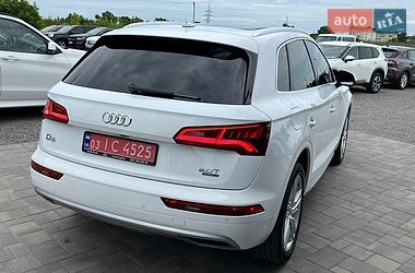 Внедорожник / Кроссовер Audi Q5 2018 в Ровно