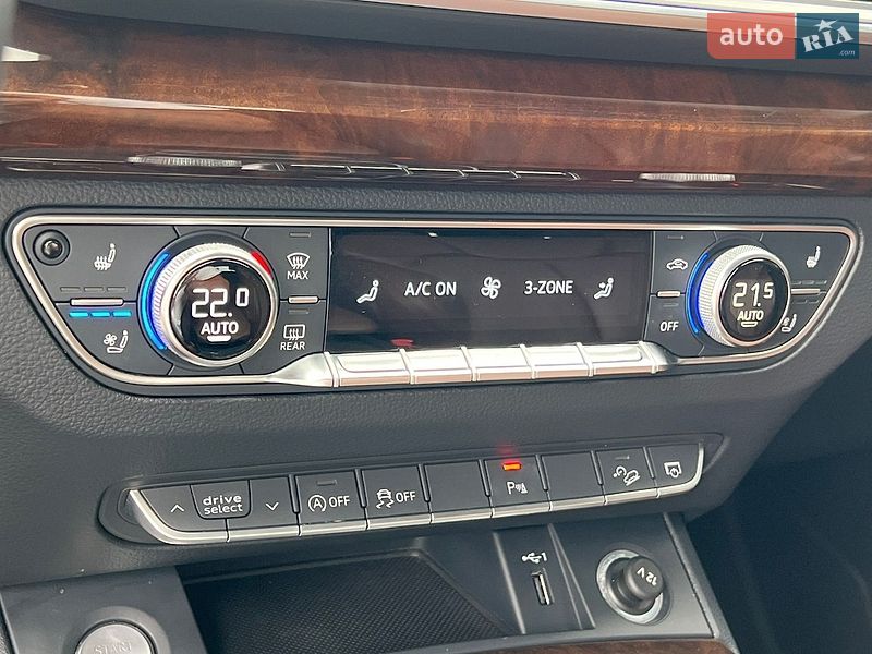 Внедорожник / Кроссовер Audi Q5 2018 в Ровно