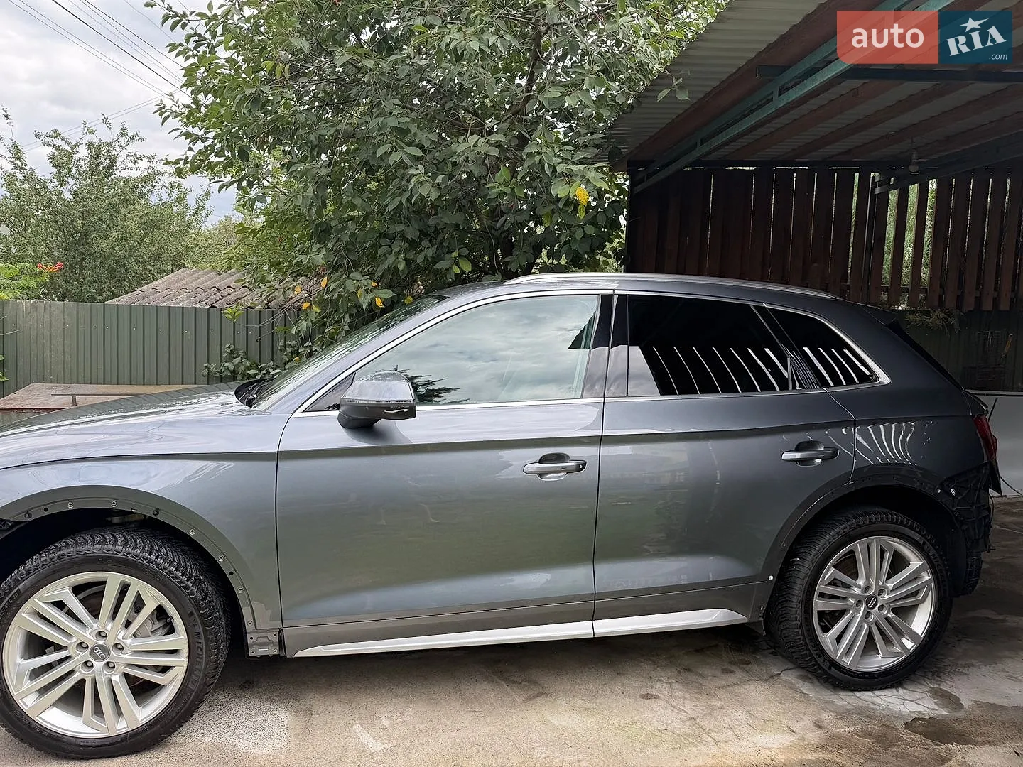 Audi Q5 2019 VIN WA1E2AFY6L2052285 фото оголошення 5 з 20
