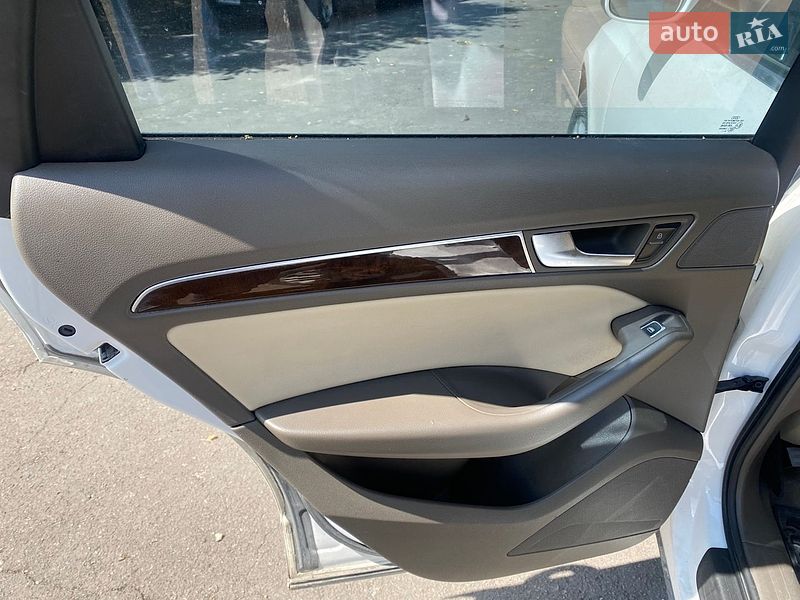 Внедорожник / Кроссовер Audi Q5 2015 в Луцке