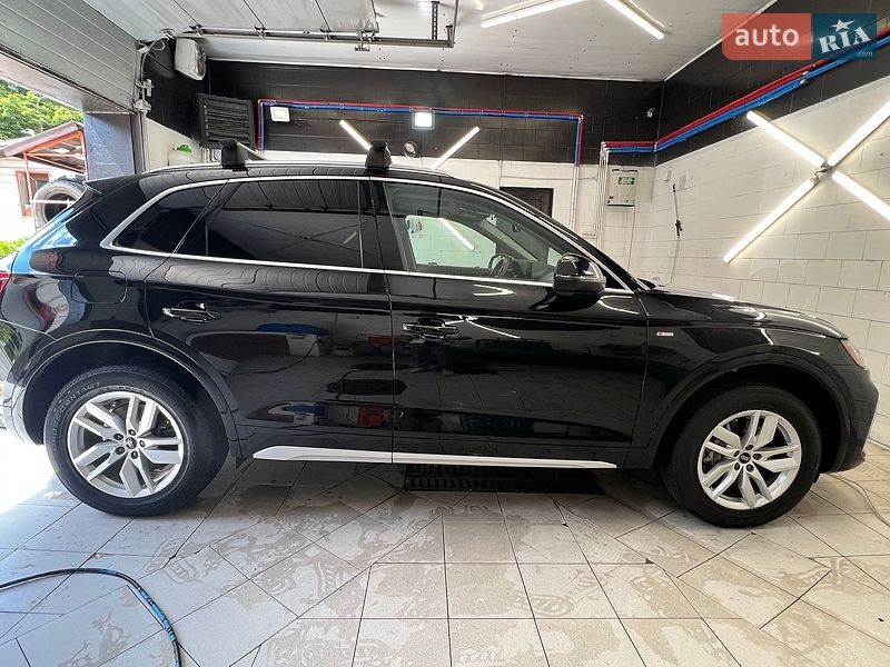 Внедорожник / Кроссовер Audi Q5 2023 в Киеве