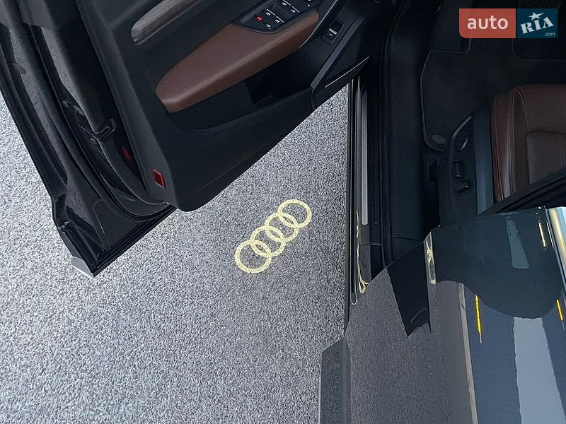 Внедорожник / Кроссовер Audi Q5 2017 в Львове