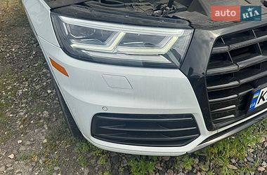 Позашляховик / Кросовер Audi Q5 2019 в Києві