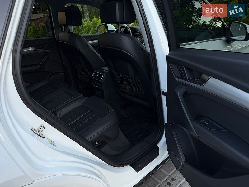 Позашляховик / Кросовер Audi Q5 2017 в Чернівцях фото 16 Позашляховик / Кросовер Audi Q5 2017 в Чернівцях