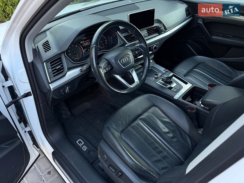 Позашляховик / Кросовер Audi Q5 2017 в Чернівцях фото 11 Позашляховик / Кросовер Audi Q5 2017 в Чернівцях