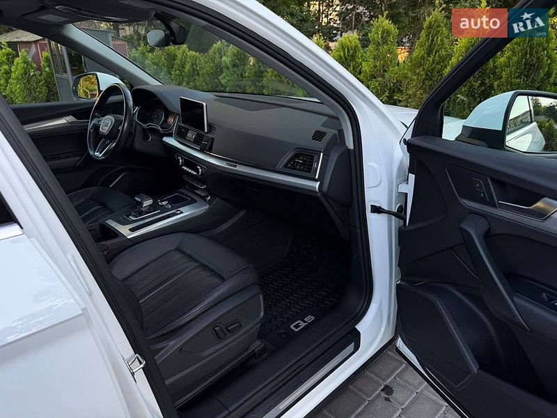 Позашляховик / Кросовер Audi Q5 2017 в Чернівцях фото 17 Позашляховик / Кросовер Audi Q5 2017 в Чернівцях