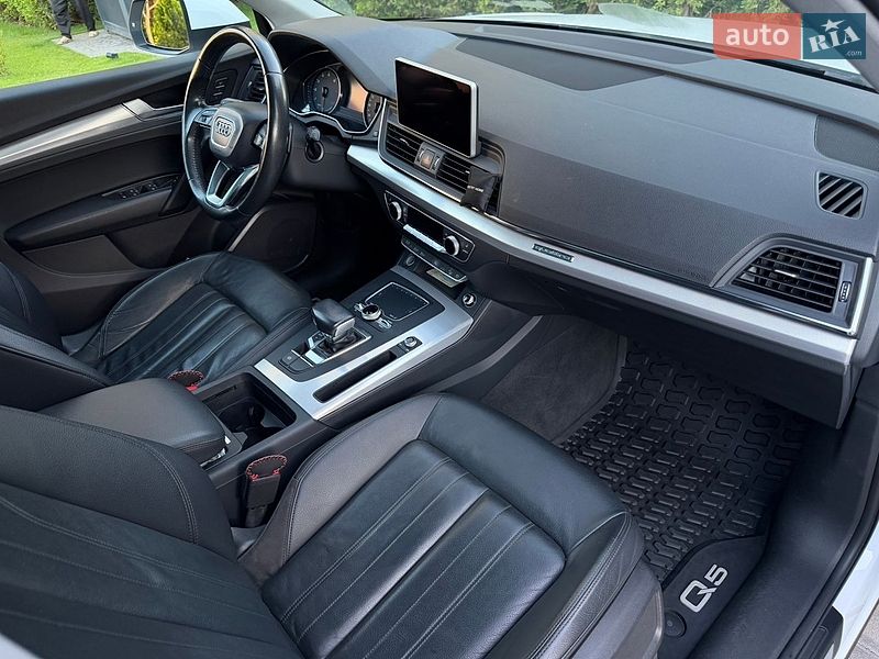 Позашляховик / Кросовер Audi Q5 2017 в Чернівцях фото 18 Позашляховик / Кросовер Audi Q5 2017 в Чернівцях