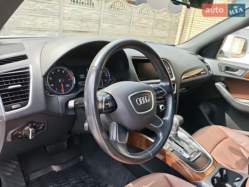 Внедорожник / Кроссовер Audi Q5 2015 в Киеве