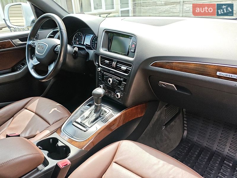 Внедорожник / Кроссовер Audi Q5 2015 в Киеве