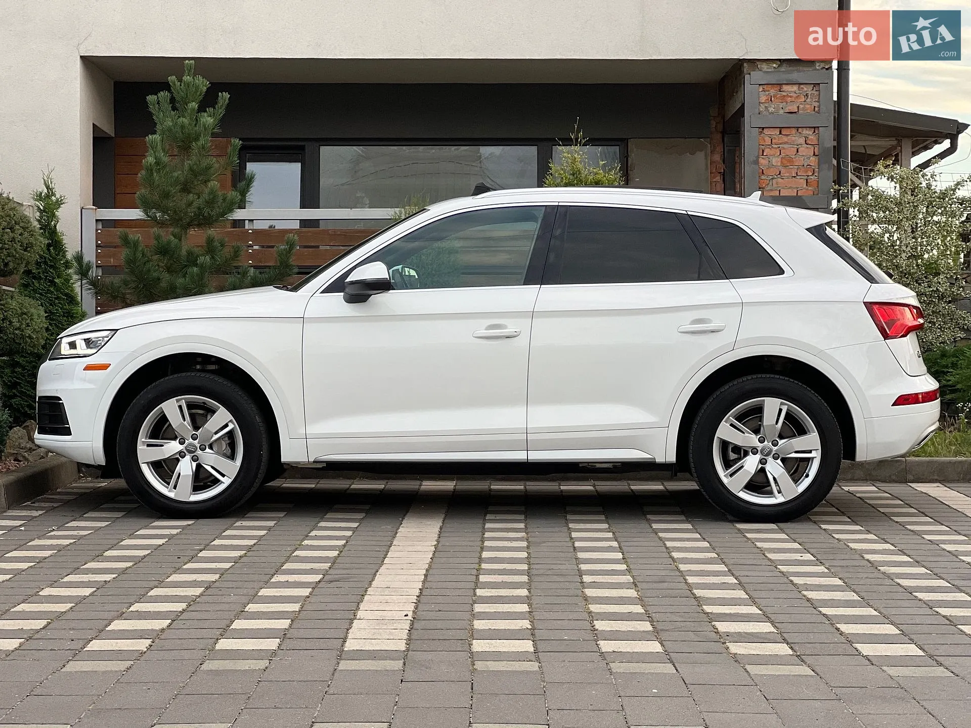 Audi Q5 2019 VIN WA1BNAFY4K2051239 фото оголошення 29 з 128