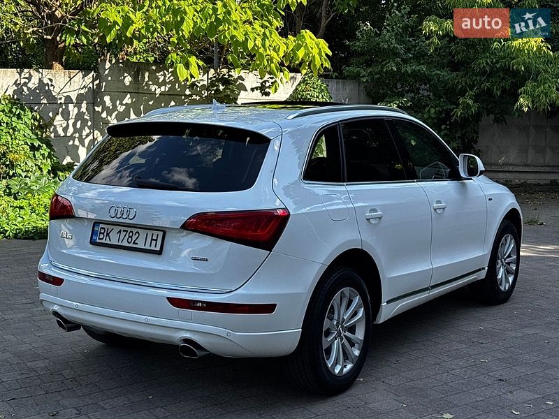 Внедорожник / Кроссовер Audi Q5 2013 в Ровно
