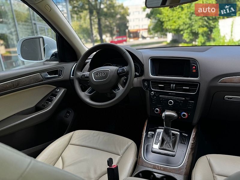 Внедорожник / Кроссовер Audi Q5 2013 в Ровно