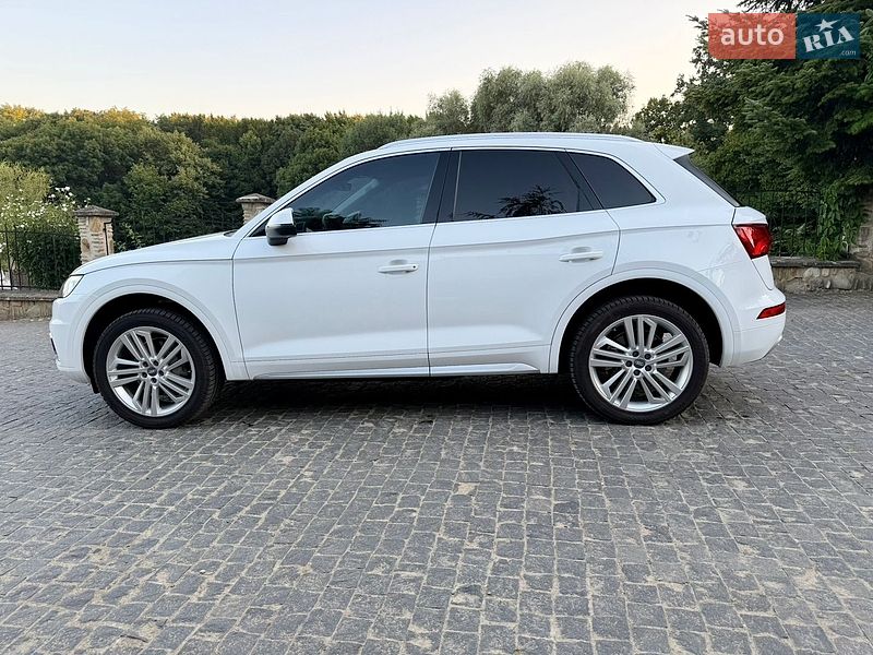 Внедорожник / Кроссовер Audi Q5 2018 в Черновцах
