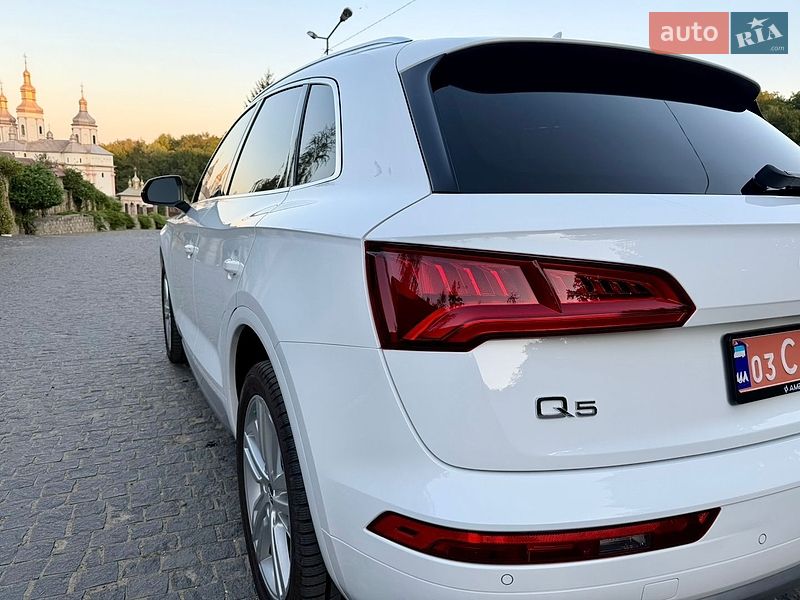 Внедорожник / Кроссовер Audi Q5 2018 в Черновцах