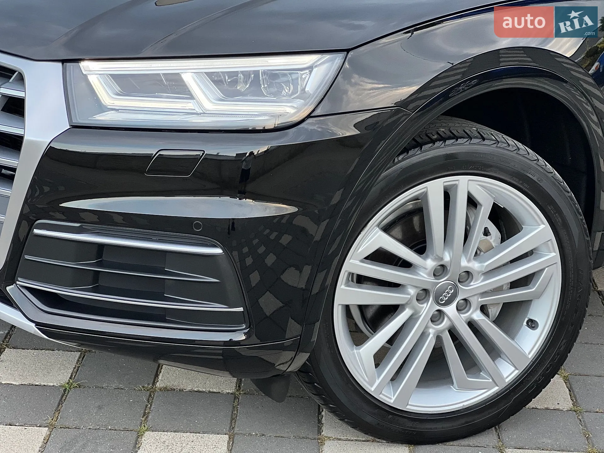 Audi Q5 2018 VIN WA1BNAFY2J2202710 фото оголошення 13 з 140