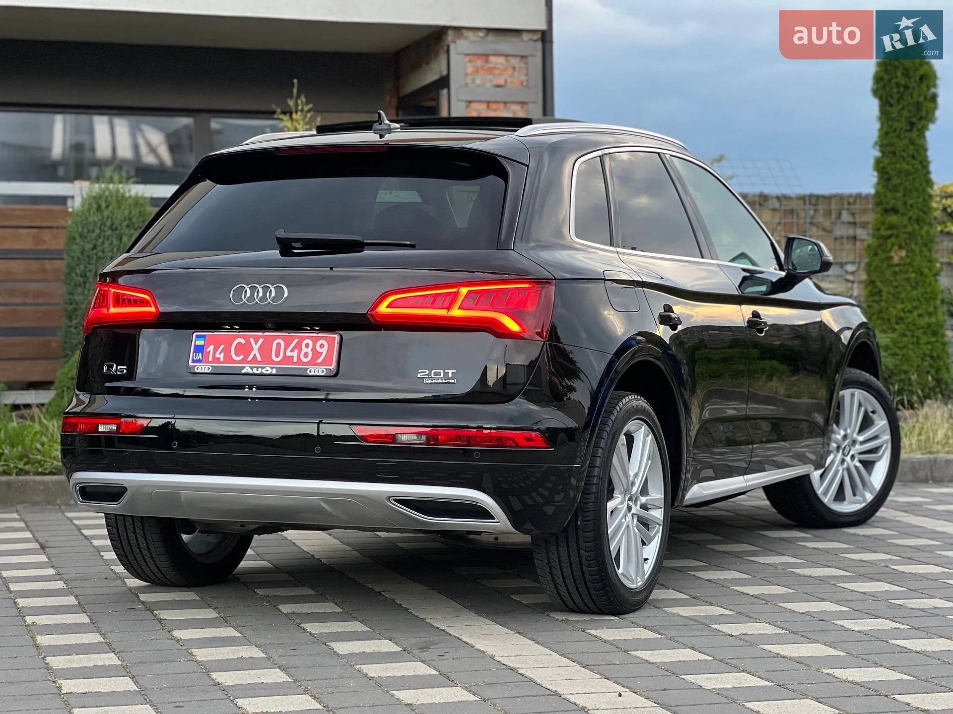 Audi Q5 2018 VIN WA1BNAFY2J2202710 фото оголошення 24 з 140