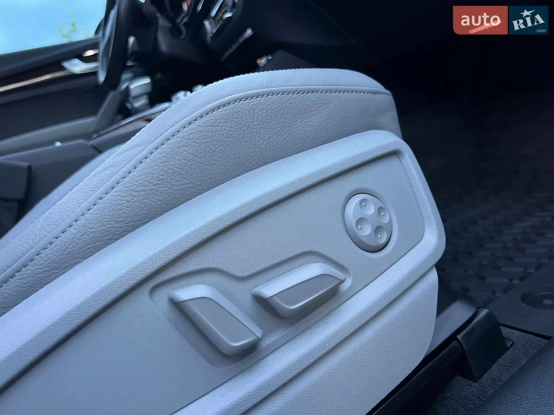 Audi Q5 2018 VIN WA1BNAFY2J2202710 фото оголошення 101 з 140