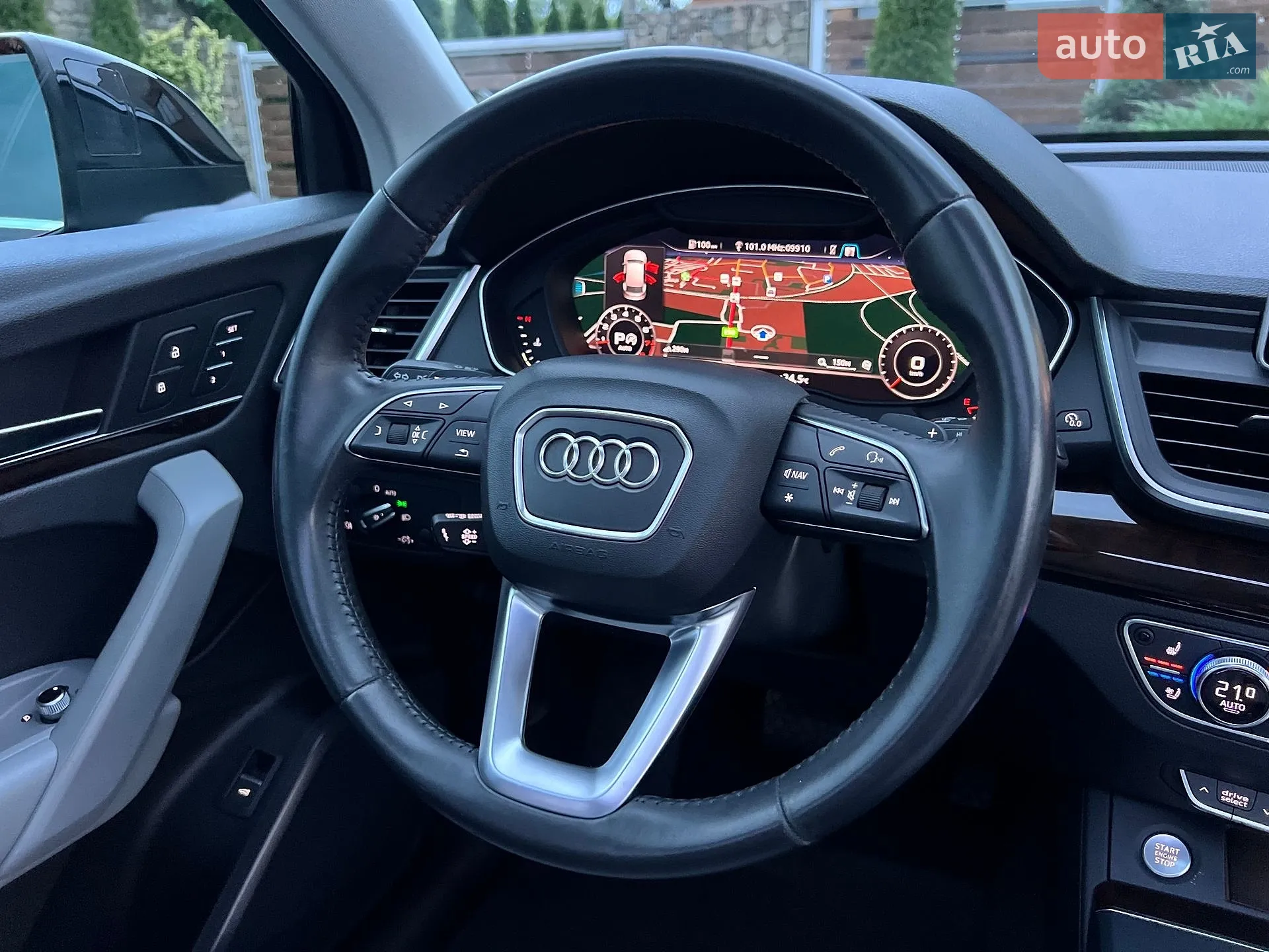 Audi Q5 2018 VIN WA1BNAFY2J2202710 фото оголошення 104 з 140