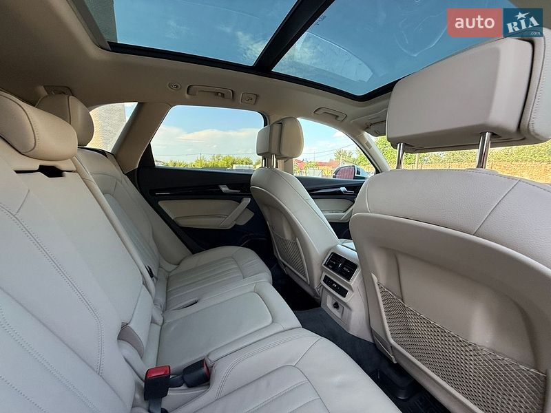 Внедорожник / Кроссовер Audi Q5 2018 в Дубно