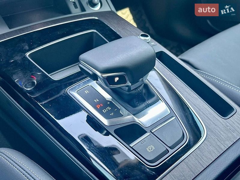 Позашляховик / Кросовер Audi Q5 2024 в Києві