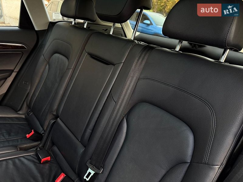 Позашляховик / Кросовер Audi Q5 2015 в Луцьку