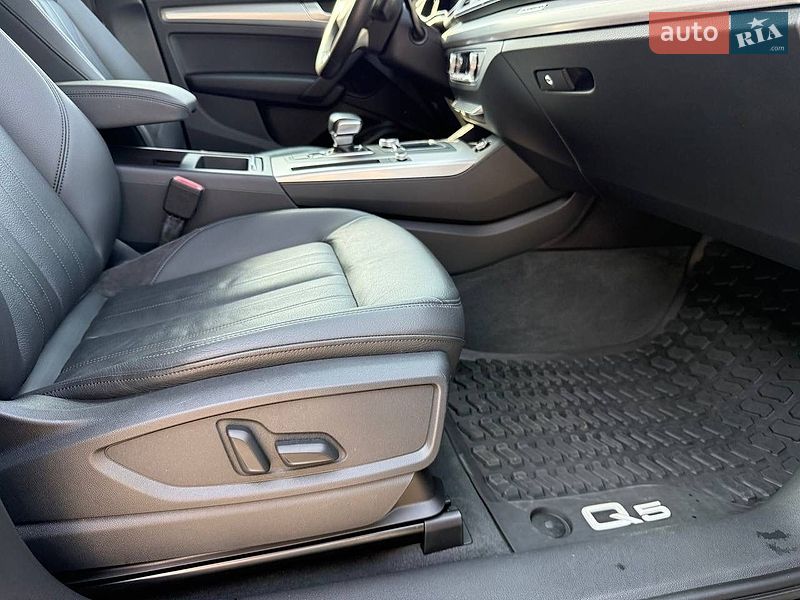 Внедорожник / Кроссовер Audi Q5 2017 в Коломые