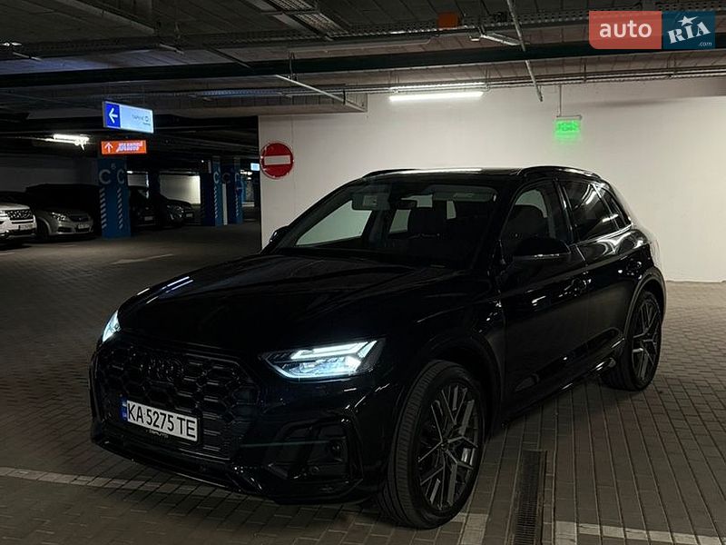 Внедорожник / Кроссовер Audi Q5 2021 в Киеве