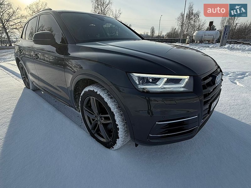 Позашляховик / Кросовер Audi Q5 2019 в Богуславі