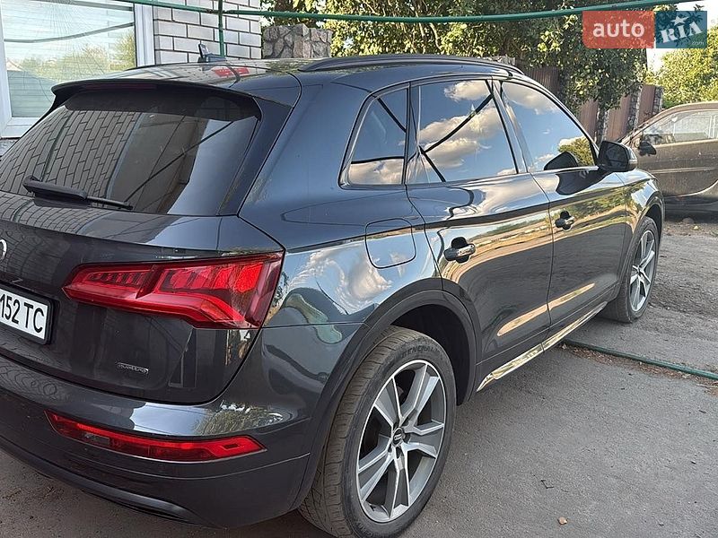 Позашляховик / Кросовер Audi Q5 2019 в Богуславі