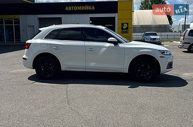 Позашляховик / Кросовер Audi Q5 2020 в Василькові