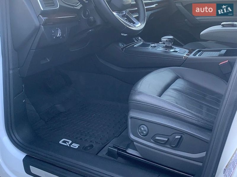 Внедорожник / Кроссовер Audi Q5 2020 в Стрые