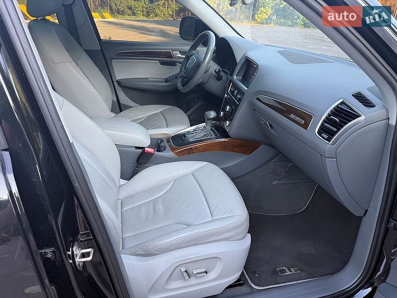 Внедорожник / Кроссовер Audi Q5 2015 в Ровно