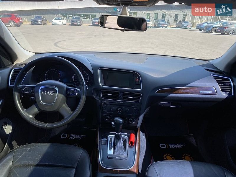 Внедорожник / Кроссовер Audi Q5 2010 в Львове